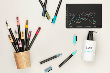 Paint Pens // COLOURS